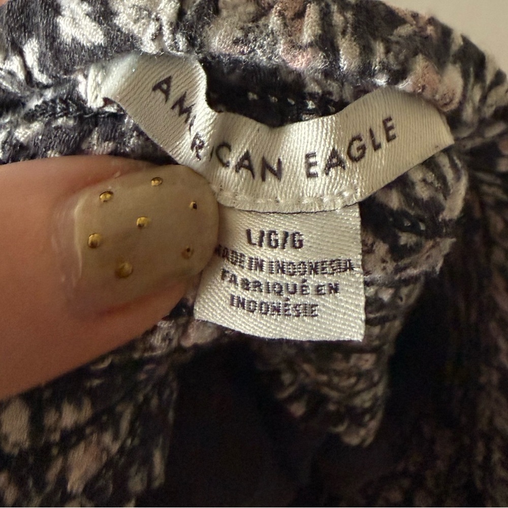 Y2K American Eagle Outfitters Black Mini Skirt Pink Floral Tiered Smocked Mini - Picture 4 of 4